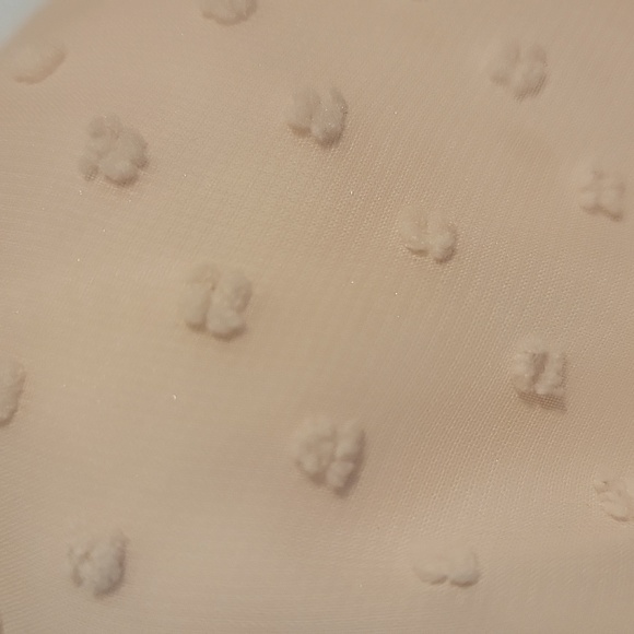 Beautiful light pinkish/cream blouse - Picture 4 of 5